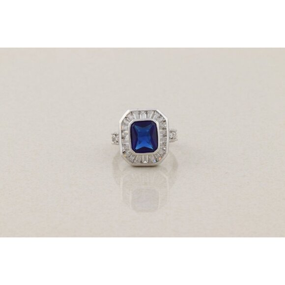 Sterling Silver Blue Cubic Zirconia and White Cubic Zirconia Ring Size 7 1/2 - Picture 8 of 8